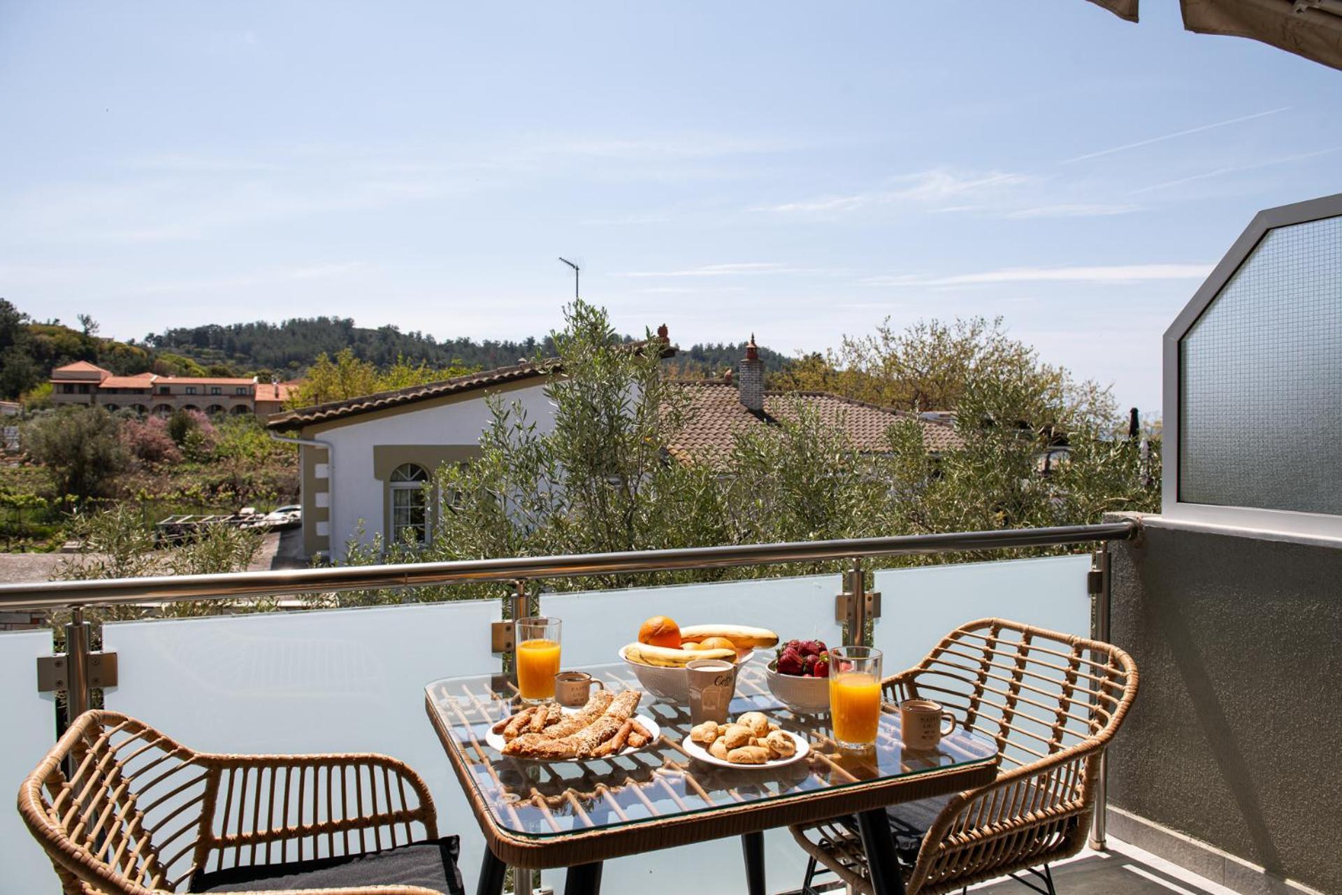 Olivento Beach Front Suites 포토스 외부 사진