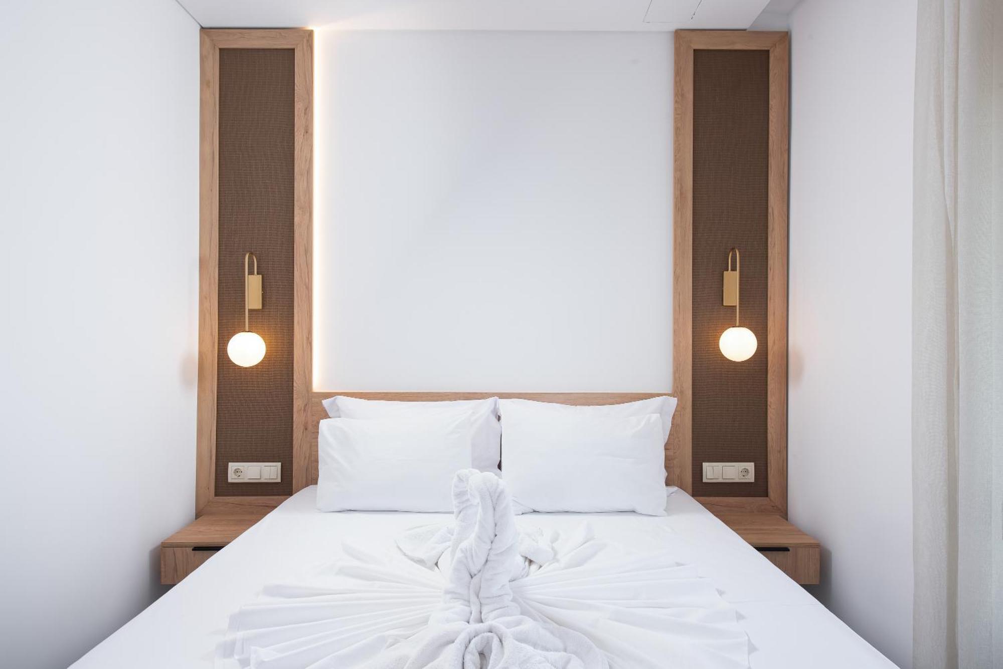 Olivento Beach Front Suites 포토스 외부 사진